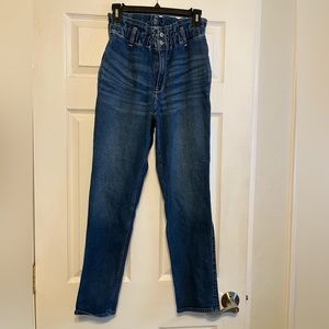 Hollister Ultra High rise Mom jeans paper bag waist relaxed Junior’s 3R W26 L27